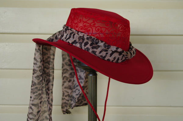 Florentine Soaka & Mesh Hat in Red